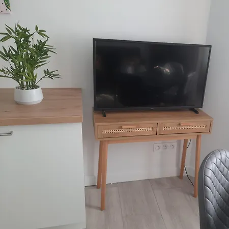 Apartmán Chic Et Confortable Proche Gare Sncf Et Centre *